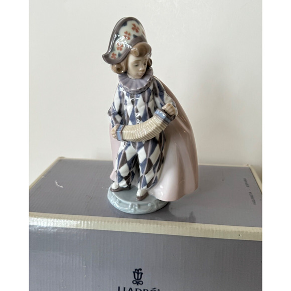 Lladro Concertina Boy 05695 Figurine Playing Accordian Jester Clown Figurine - Picture 1 of 10